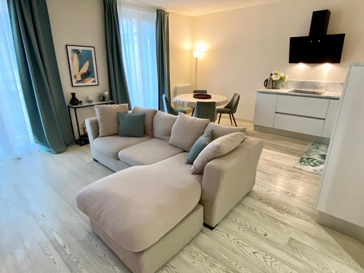 Front Beach Apartments Viareggio Eksteriør bilde